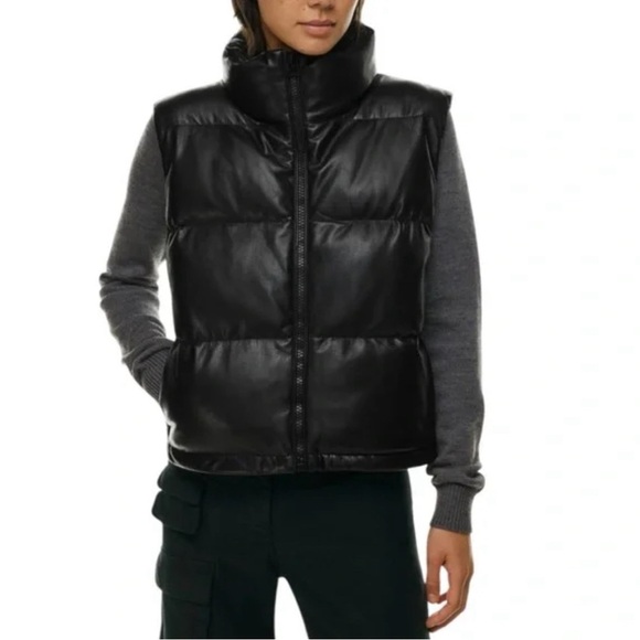 Wilfred Jackets & Blazers - Wilfred Free Vista puffer vest with primaloft *as is